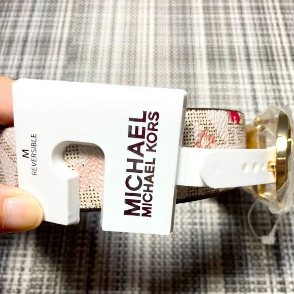 BRAND NEW MICHAEL Michael Kors Reversible Floral White Belt Gold Buckle Size M❤️ - Picture 1 of 7